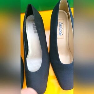 Women's  Pumps . NWOT